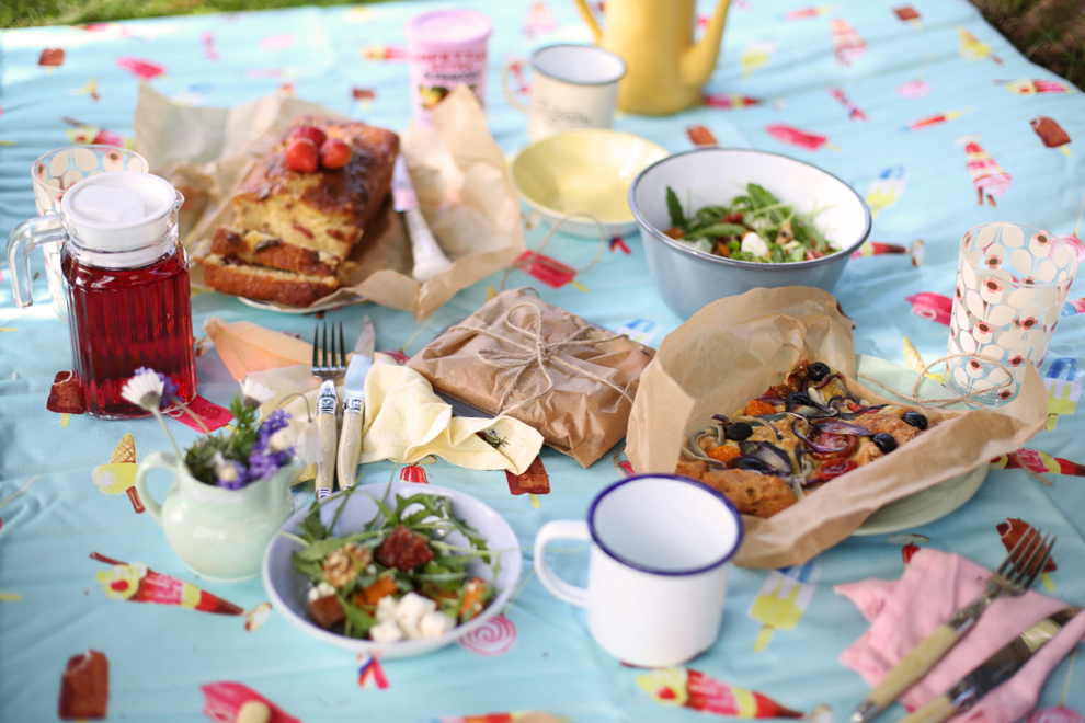 PICNIC MENU IDEAS: THE LAURA ASHLEY BLOG