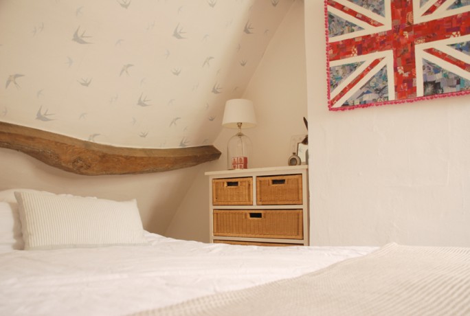 The Twinkle Diaries Wallpapering A Ceiling