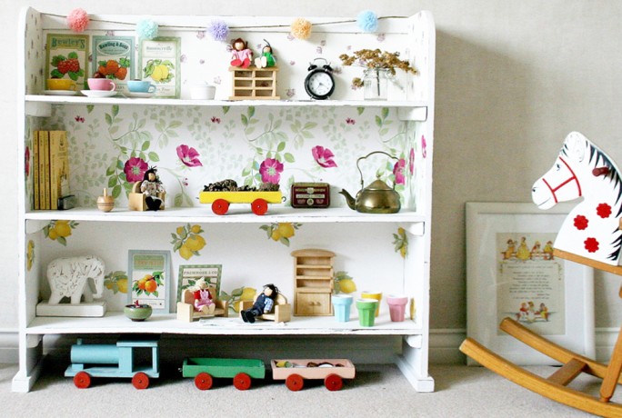 Inside Out & About Wallpaper Bookcase Dollshouse