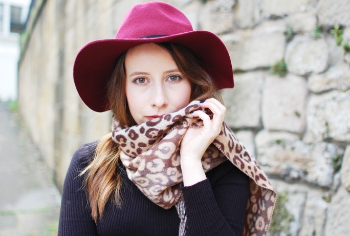The Girl In The Bowler Hat How To Style A Scarf