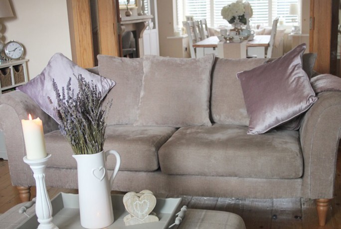 Home The Made Me Home Accessories Throws