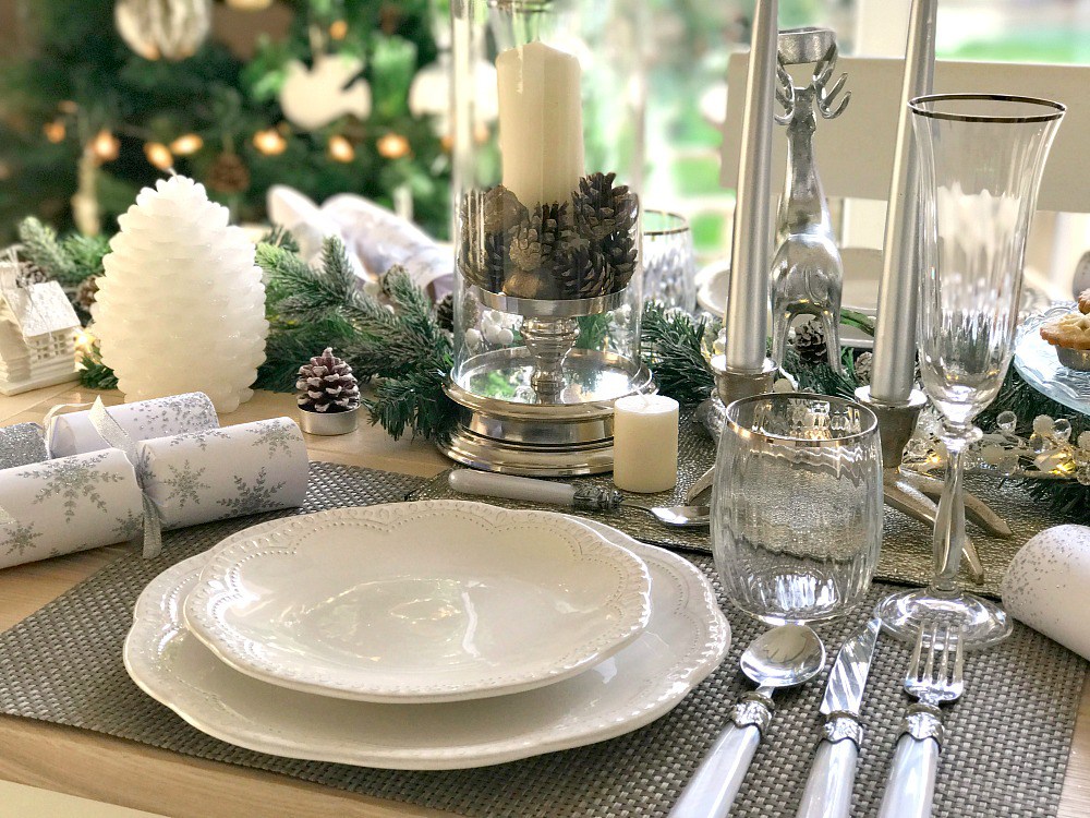 Christmas Tablescape - Laura Ashley Blog