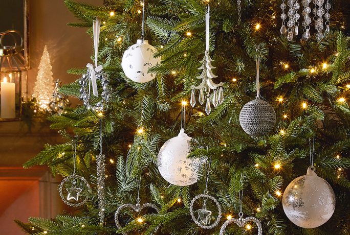 How to be less wasteful this Christmas