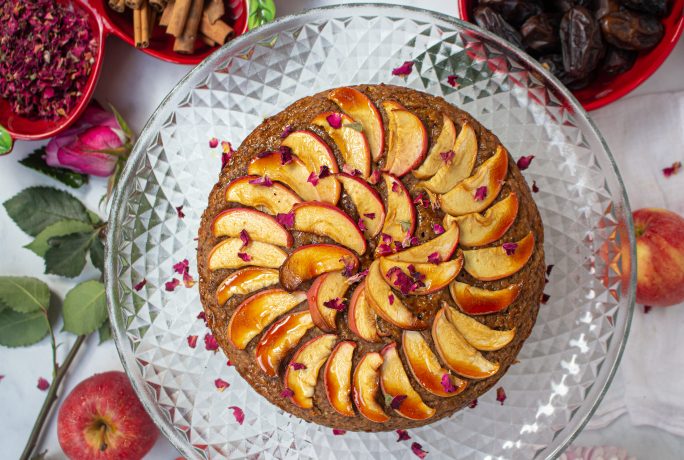 Delicious Spiced Apple Cake Recipe