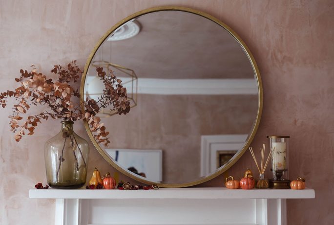 How to Style an Autumn Fireplace